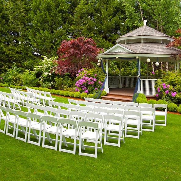 our wedding & event trailers have a capacity of up to 100 guests for various events